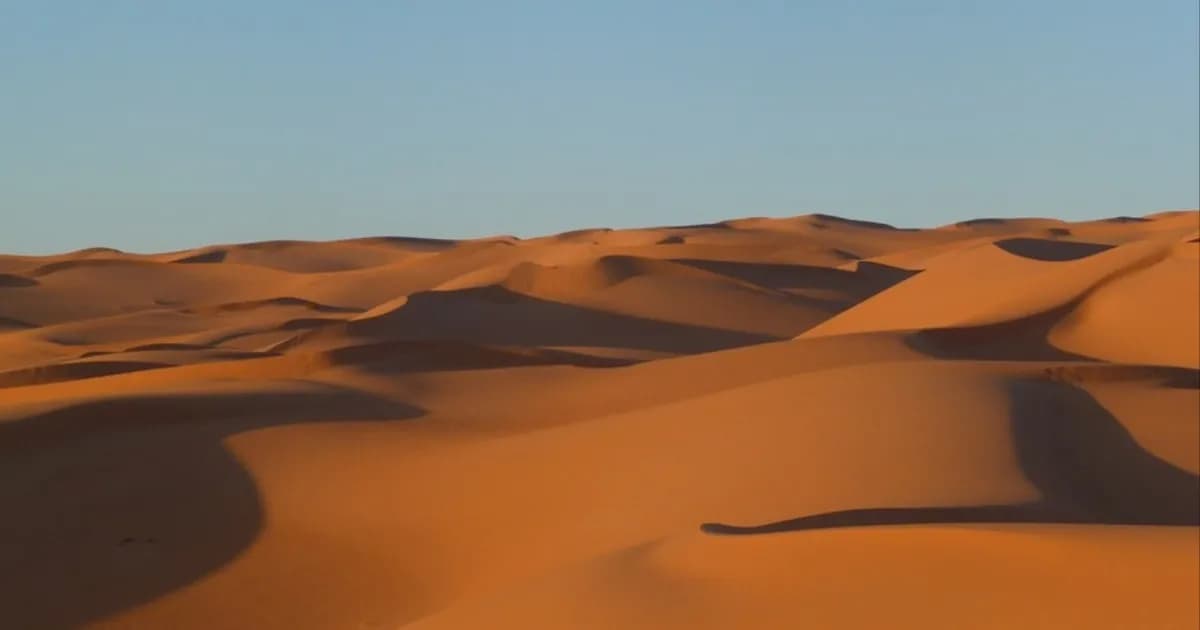 امتداد الصحراء الليبية